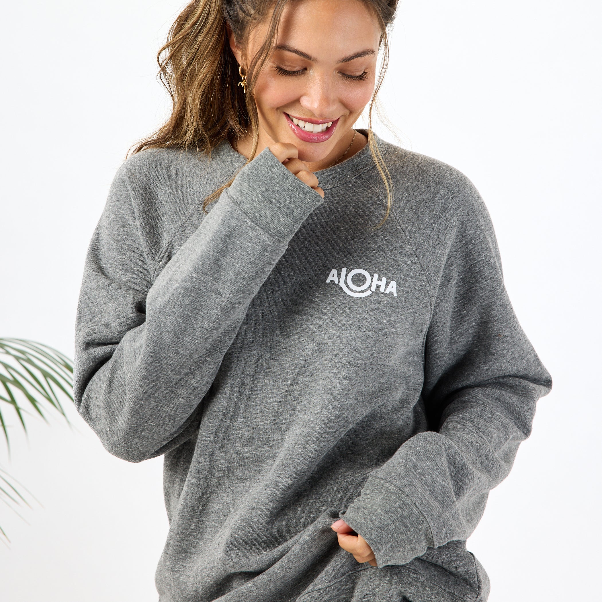 cozy_pullover_ALOHA_gray_CU1