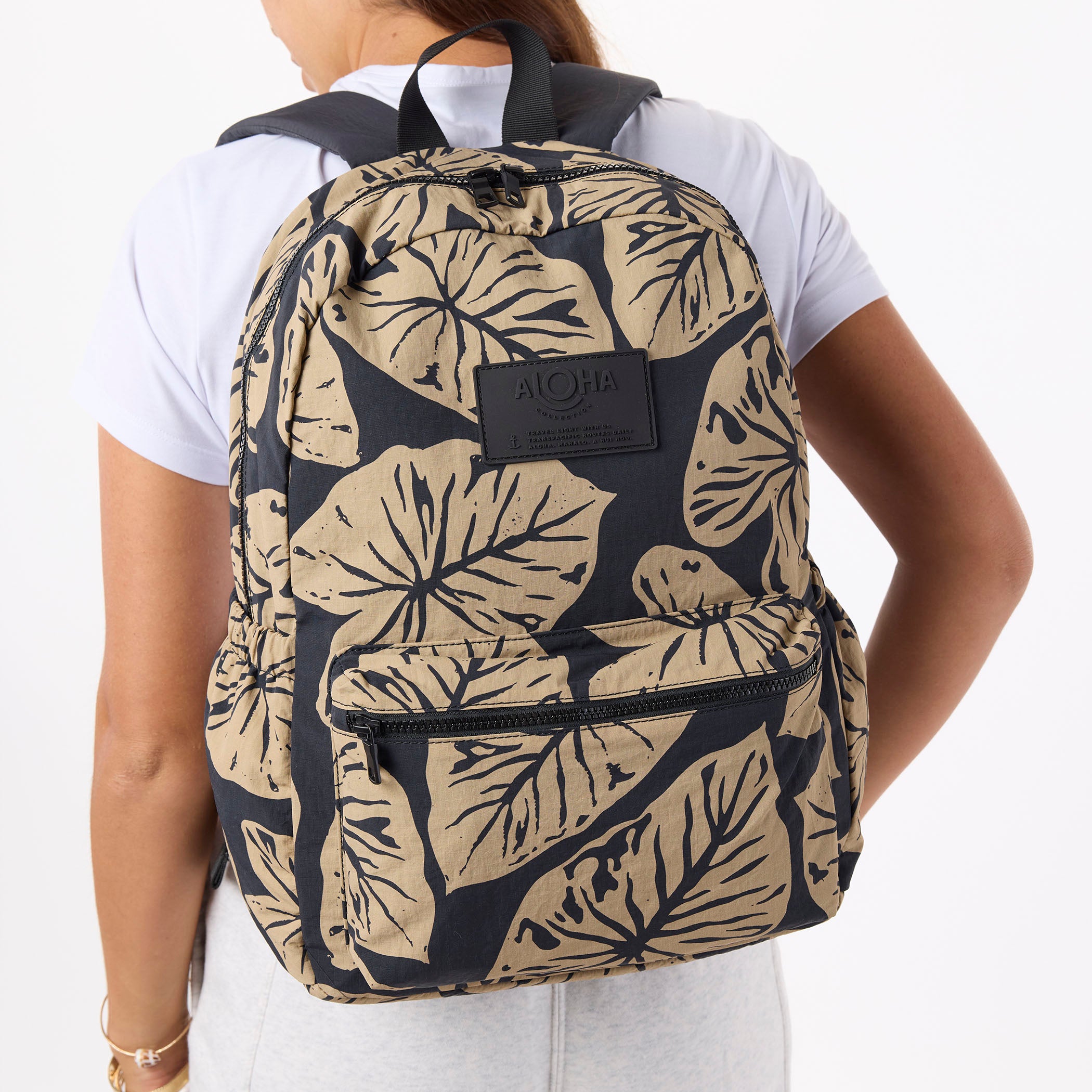 nylon_backpack_iced_coffee_and_black_cu1_op