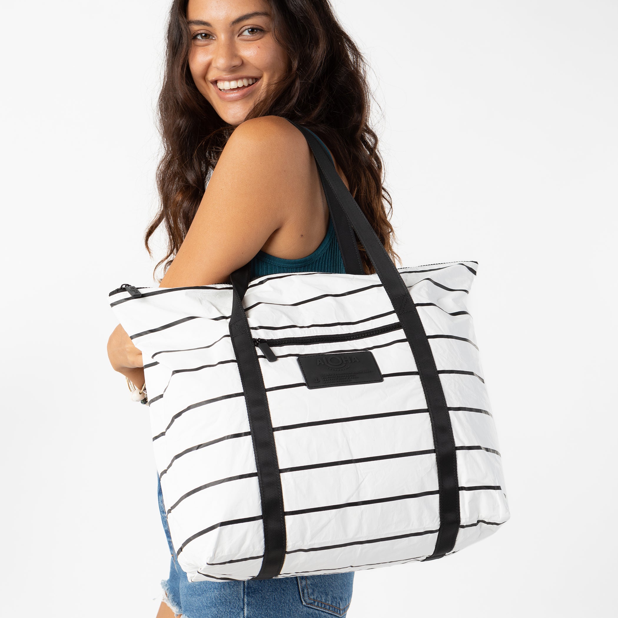 zip_pinstripe_black_cu3